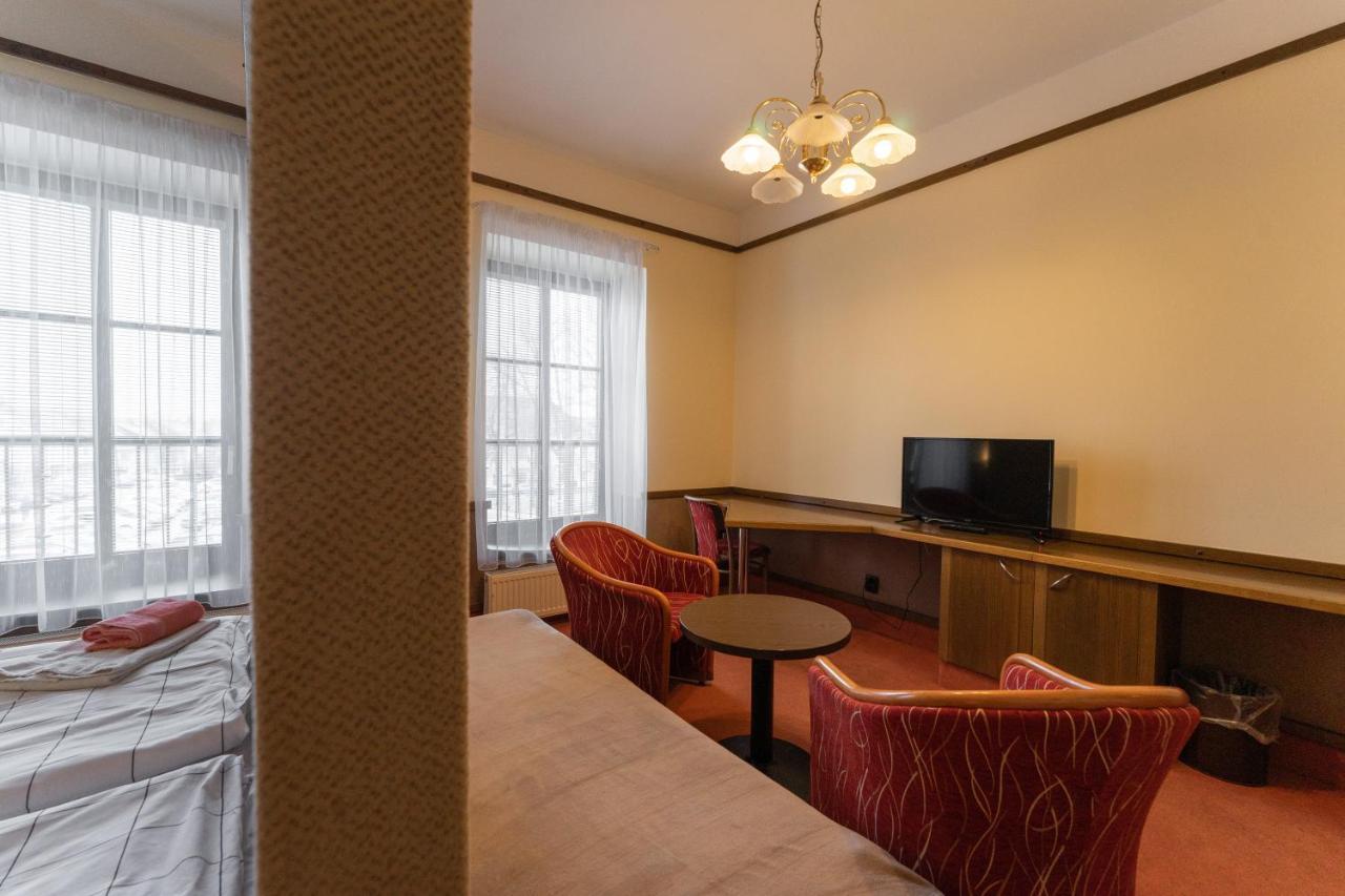 Hotel Amco Zábřeh Buitenkant foto